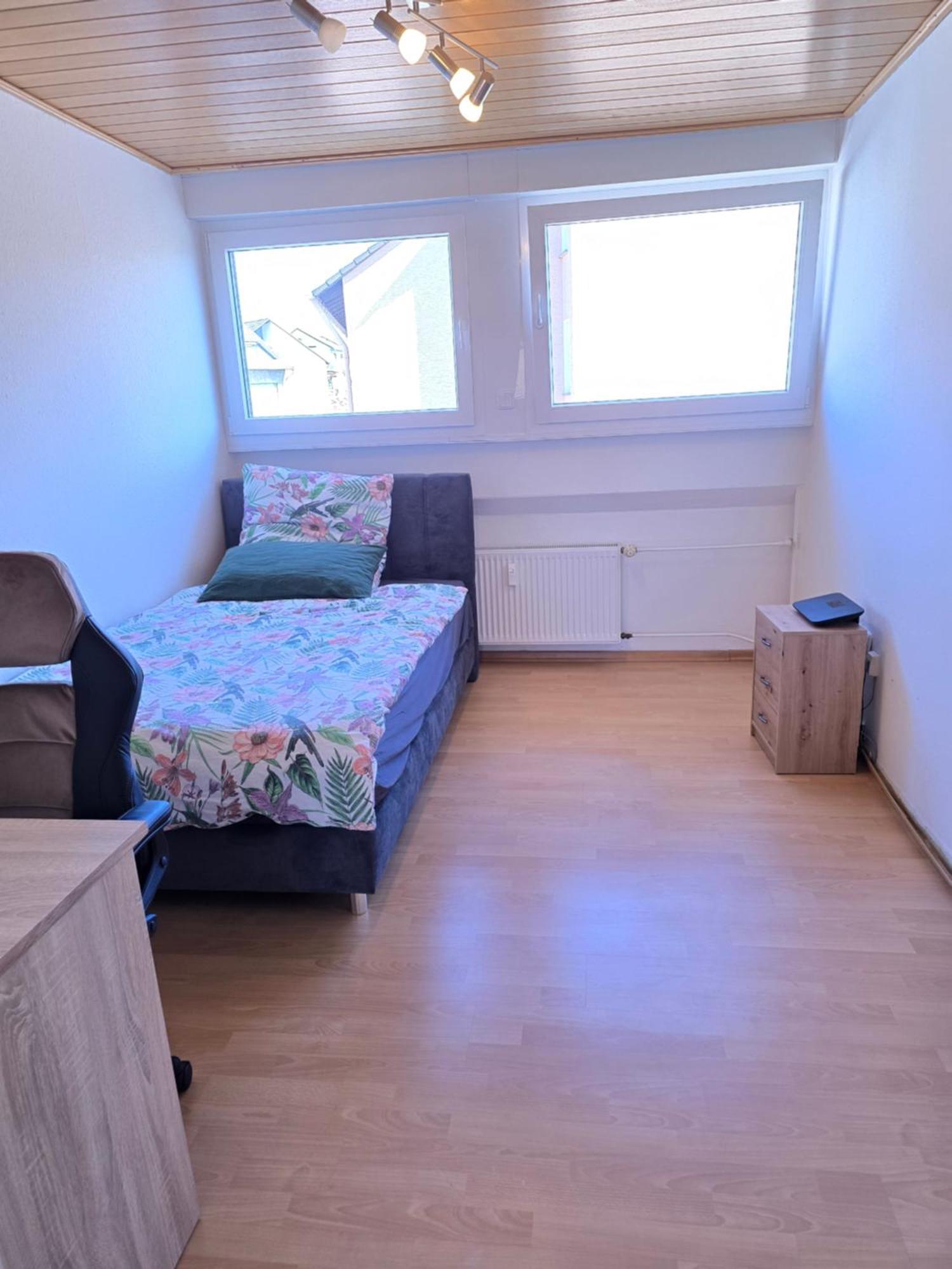 Apartment Ergste Am Ruhr 85 Sqm , 3 Minutes To A45 With Garage Schwerte Exterior foto